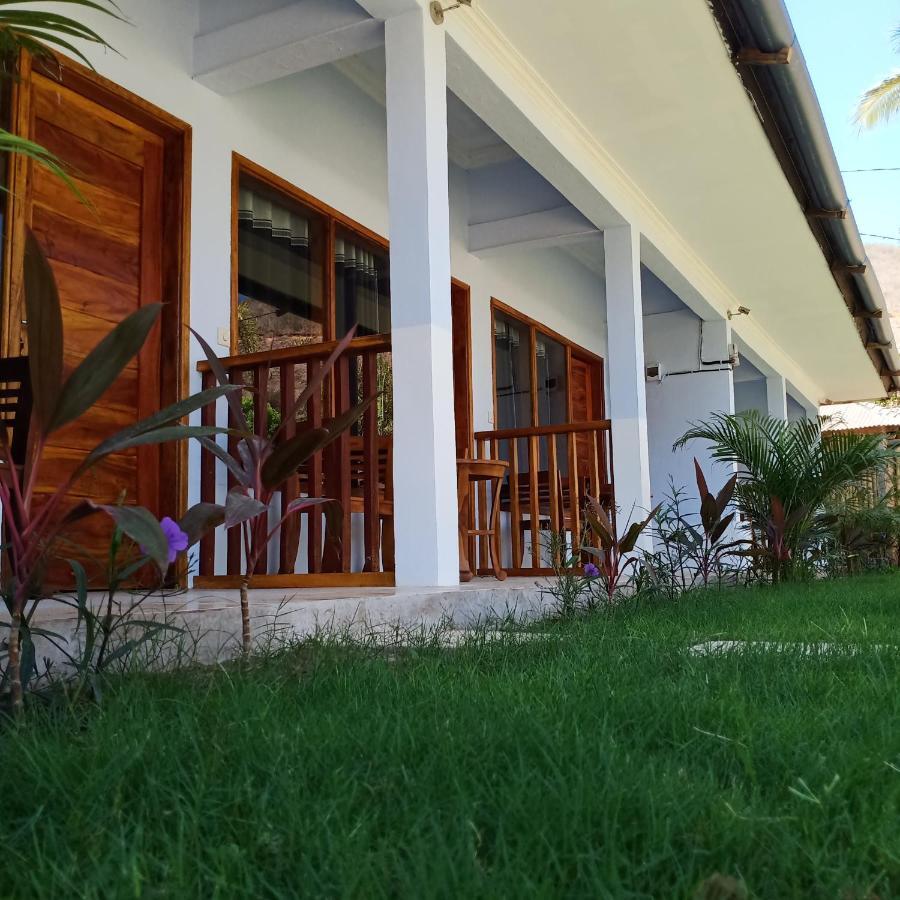 Elisa Homestay Areguling Kuta  Ngoại thất bức ảnh