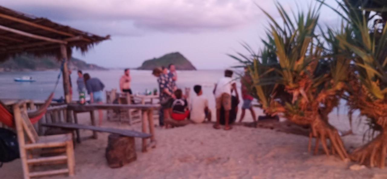 Elisa Homestay Areguling Kuta  Ngoại thất bức ảnh